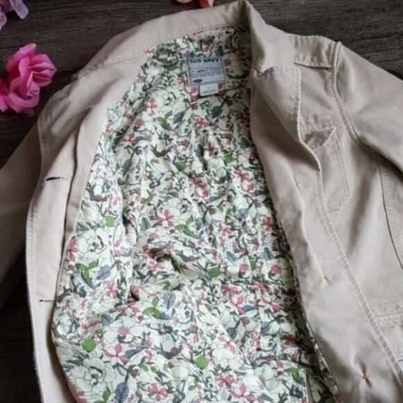 Old Navy buttoned with pockets jacket size small - Picture 5 of 9